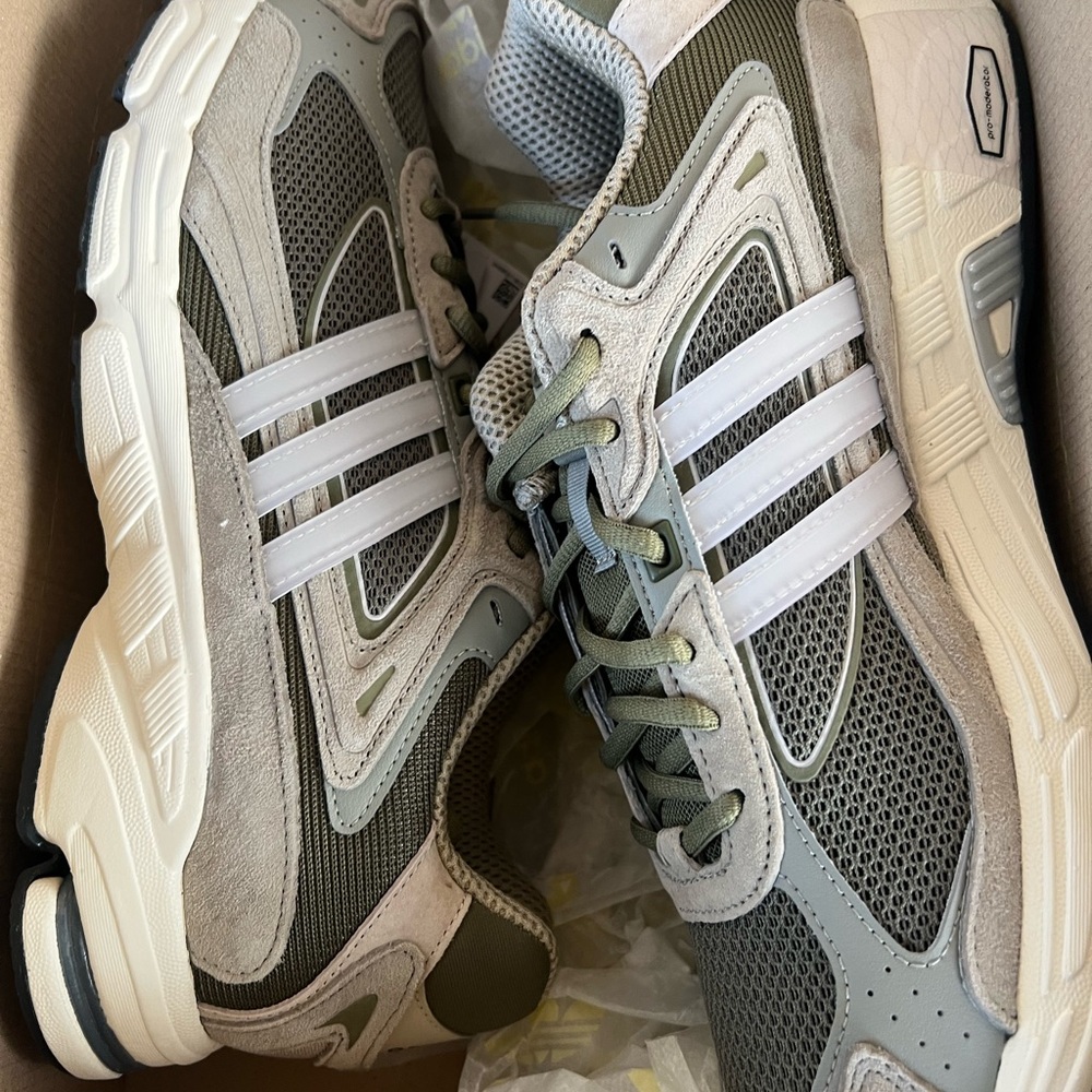 Adidas Men's Green Sneakers